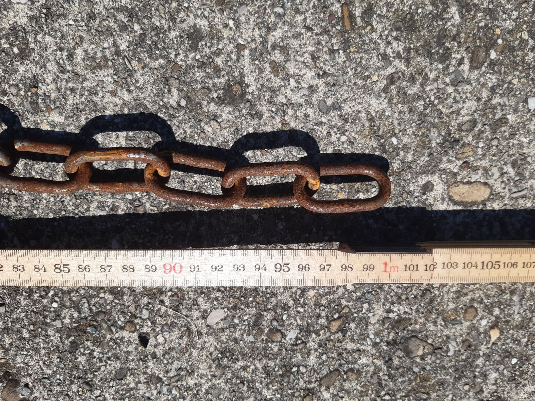 Tutti gli attrezzi: Rostige Eisenkette – Usato da Winterthur venduto da lampenretter 1