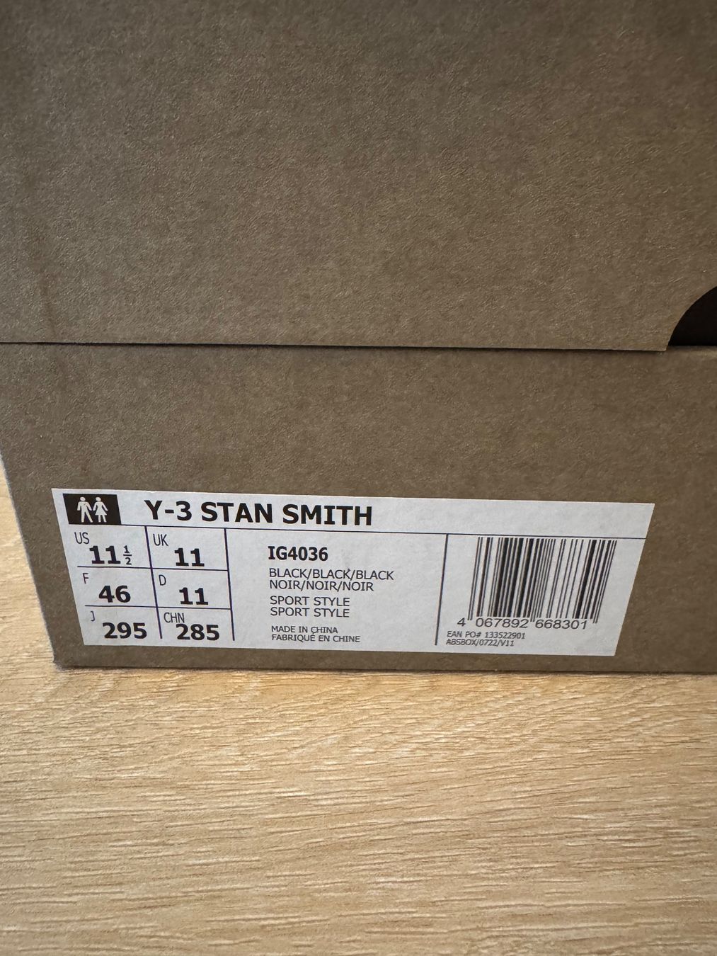 Y-3 Scarpe da uomo: Adidas Y-3 Stan Smitth Gr. 46 – Usato da Wädenswil venduto da Sneakerio 3