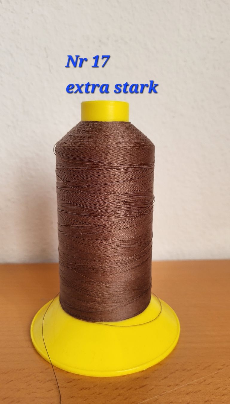 Cordicelle & Fili: Nähfaden-Spulen, Nr. 17, extra stark – Usato da Winterthur venduto da Baer49
