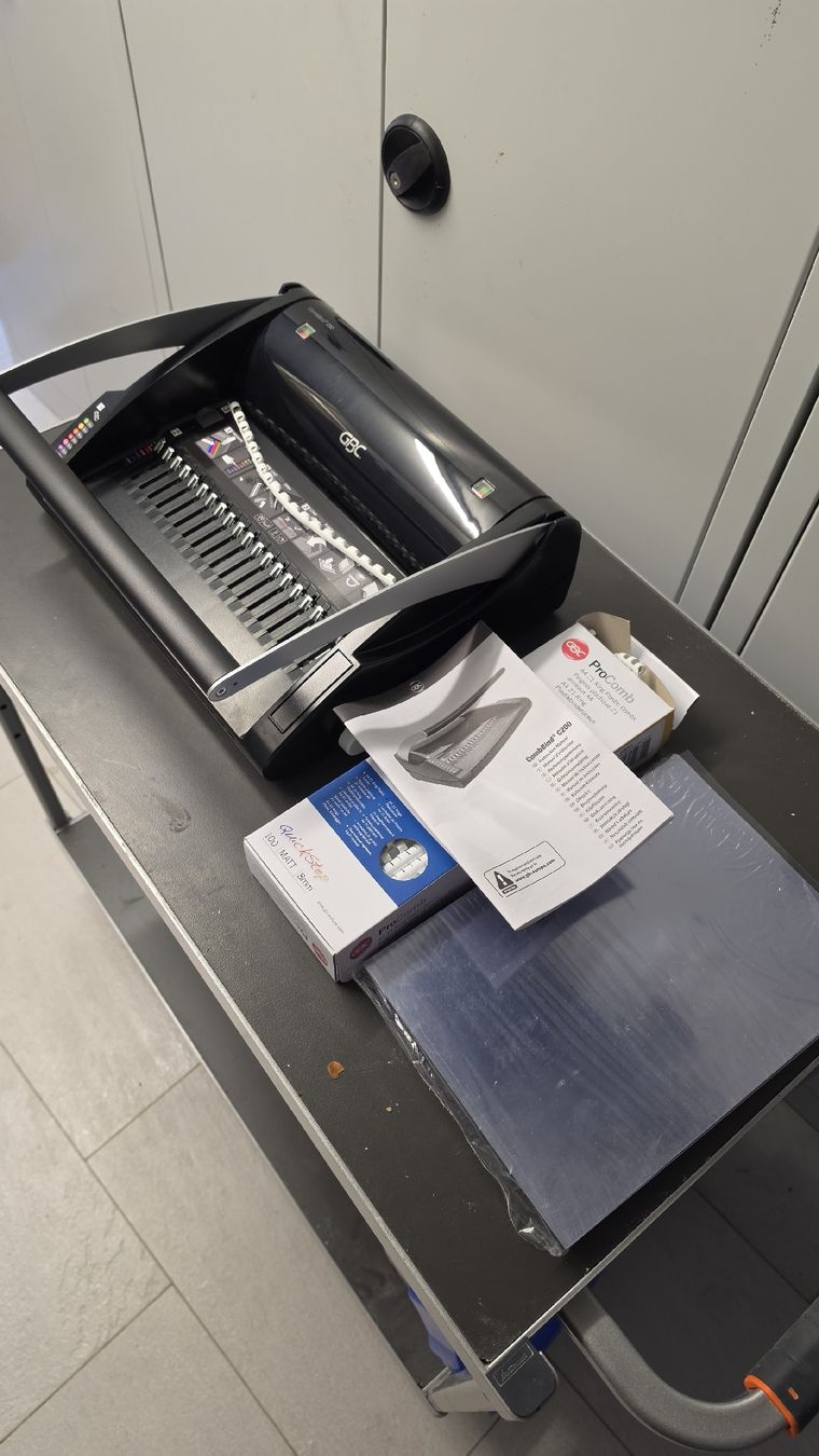 Macchine rilegatrici: GBC CombBind 200 Bindemaschine gebraucht – Usato da Wahlendorf venduto da UrsM89 2