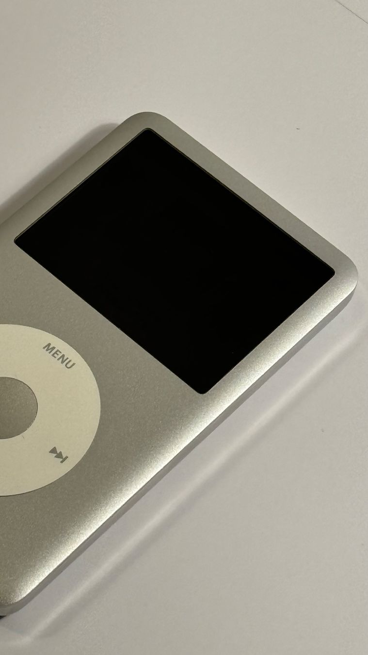 Apple Tragbarer Mediaplayer: iPod Classic 160Gb – Gebraucht aus Fribourg von  6
