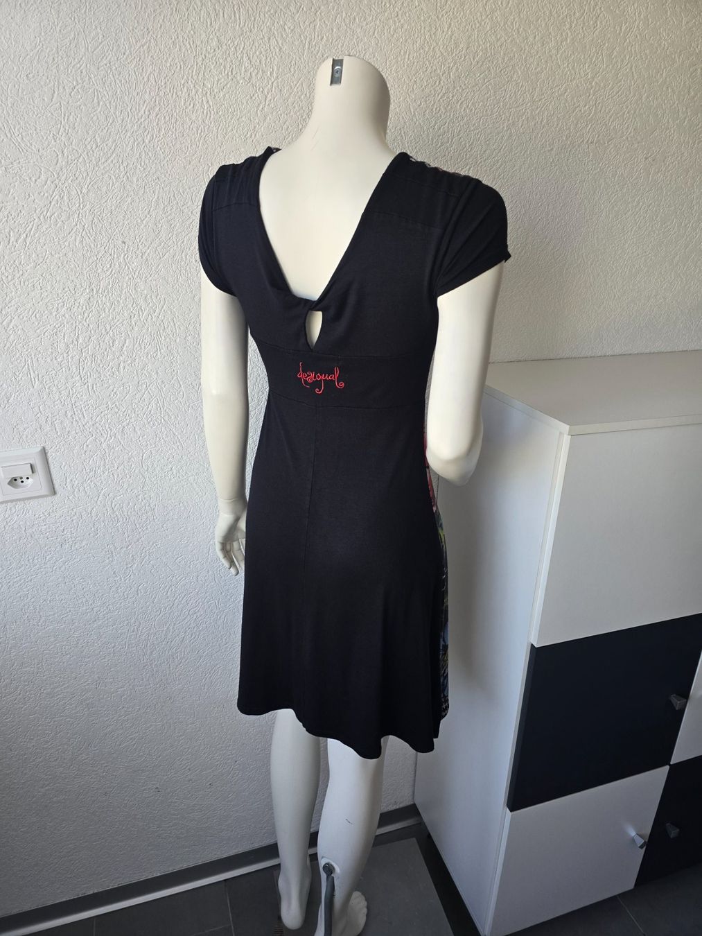 Desigual Robes: Robe Desigual.taille-S – D'occasion à Les Verrières par kitel79 8
