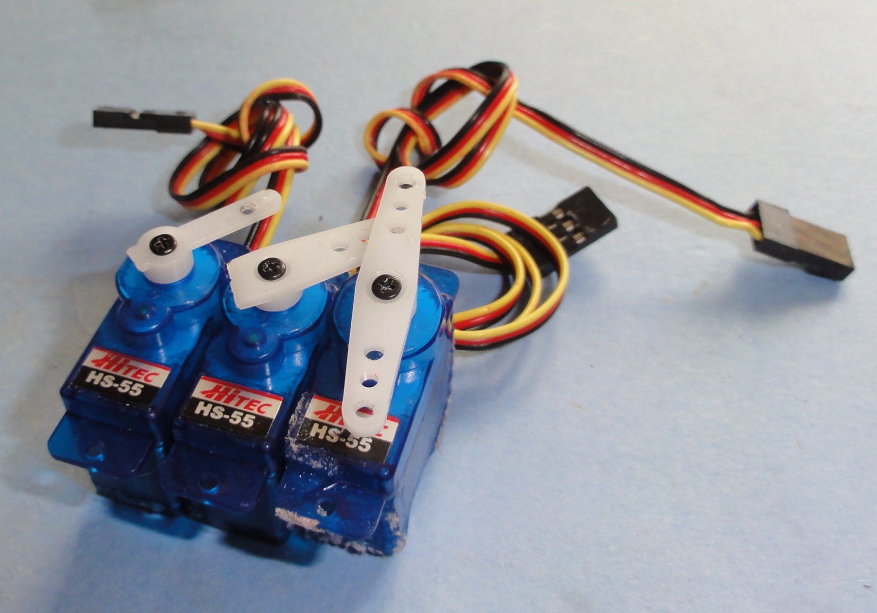 RC Modellbau: 2 Stück Hitec Servo HS-55 – Gebraucht aus Waldenburg von Rcparts