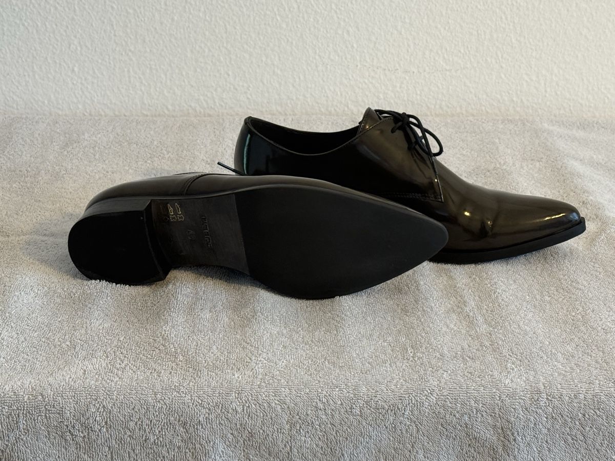 Damenschuhe: Pasito Designer Lackleder-Schnürschuhe Gr. 40 – Neu (gemäss Beschreibung) aus Affoltern am Albis von yumalee 2