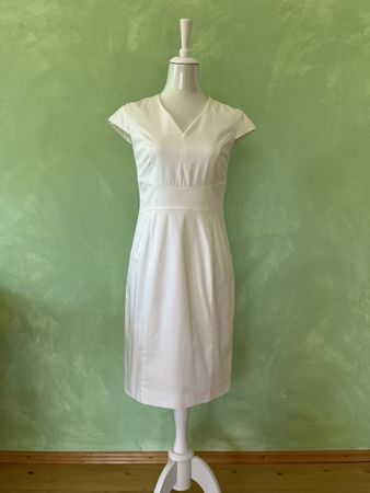 Etui-Kleid weiß, Gr. 36 von Madeleine