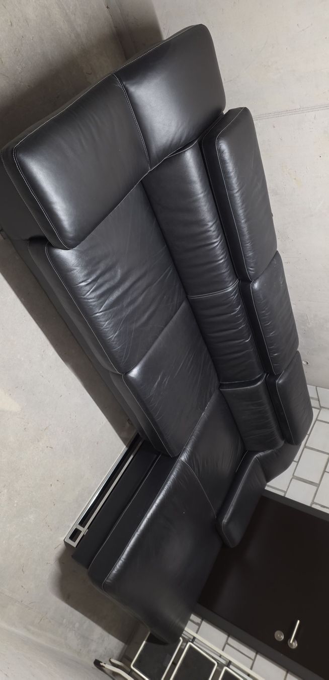 Divani: Canapé modulaire en cuir noir – Usato da Granges-Paccot venduto da Samgas79