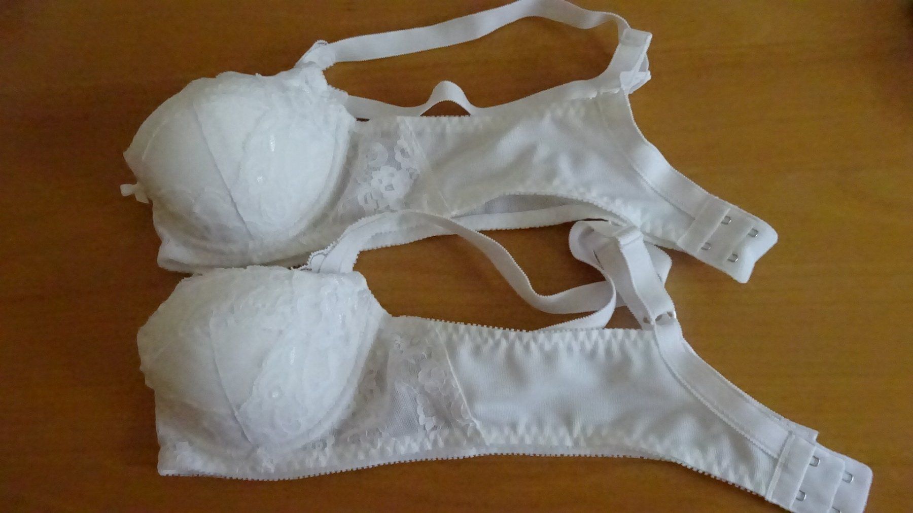 Altra biancheria intima: BH – Nuovo (secondo la descrizione) da Mettmenstetten venduto da Izzub 3