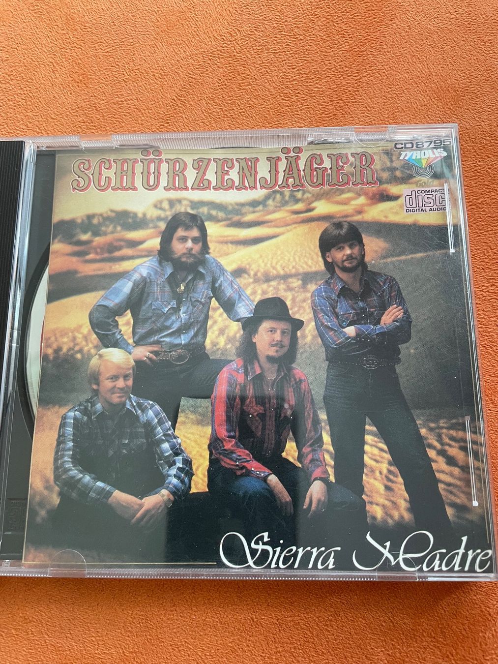CD: Schürzenjäger CD - Sierra Madre - – Usato da St.Gallen venduto da Korb0