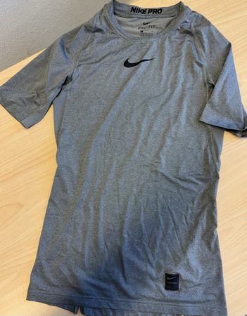 Nike Thermo TOP Zustand