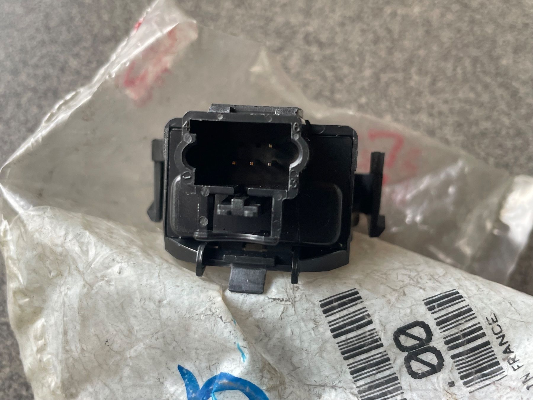 Citroën Tutti pezzi di ricambio auto: Citroën C5 Sensor NEU Scheinwerfer Lichtautomatik – Nuovo e nell'imballaggio originale da Gletterens venduto da XBHS7412 2