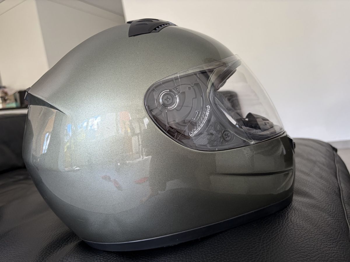 Helme & Visiere: Helm – Neu (gemäss Beschreibung) aus Chur von ans_285b 1