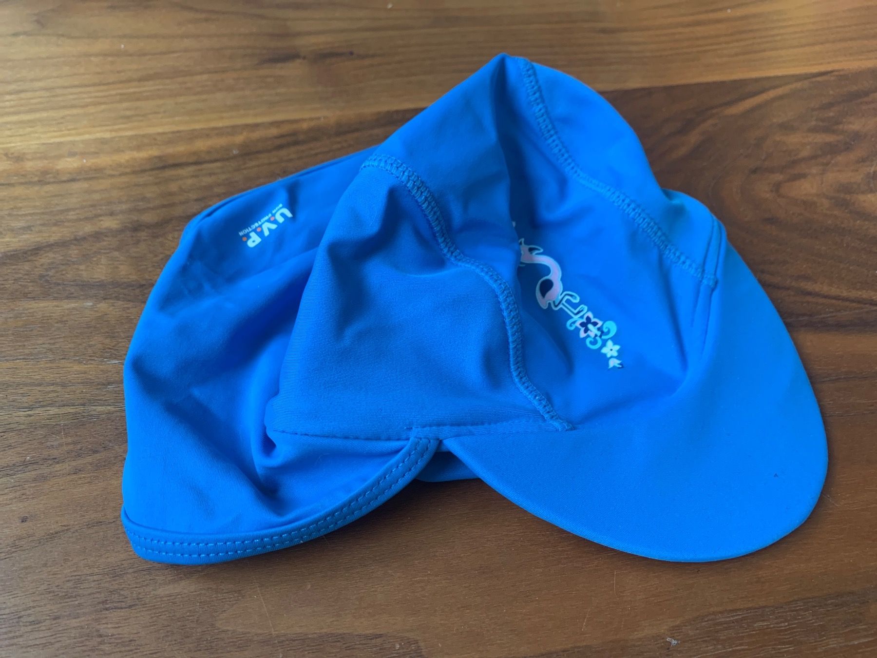 Chapeaux, bonnets & casquettes: Kinder Bademütze Sonnenschutz – D'occasion à Eschenbach SG par claudrup77