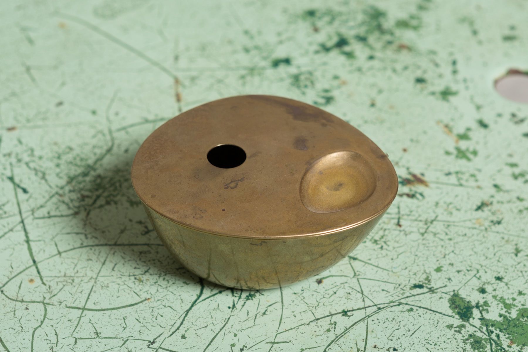 Portacandele: Aesop Oil Burner - Duftlampe aus Messing – Usato da Bern venduto da sales_et
