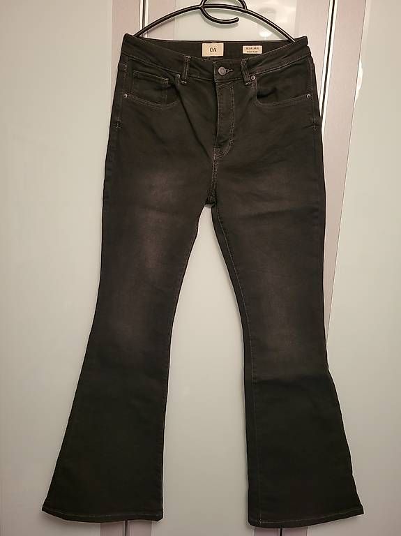 Jeans: Jeans Schwarz neu – Usato da Effretikon venduto da Zebra37