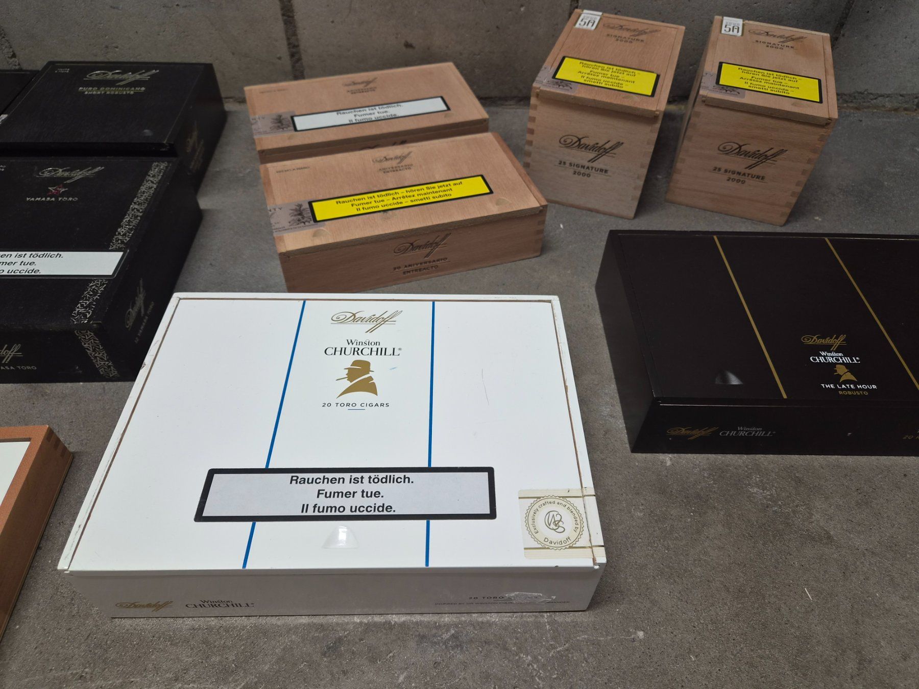 Sonstige Tabakwaren: 12 x Davidoff Zigarrenkisten mix – Gebraucht aus Wetzikon ZH von Tothart 2