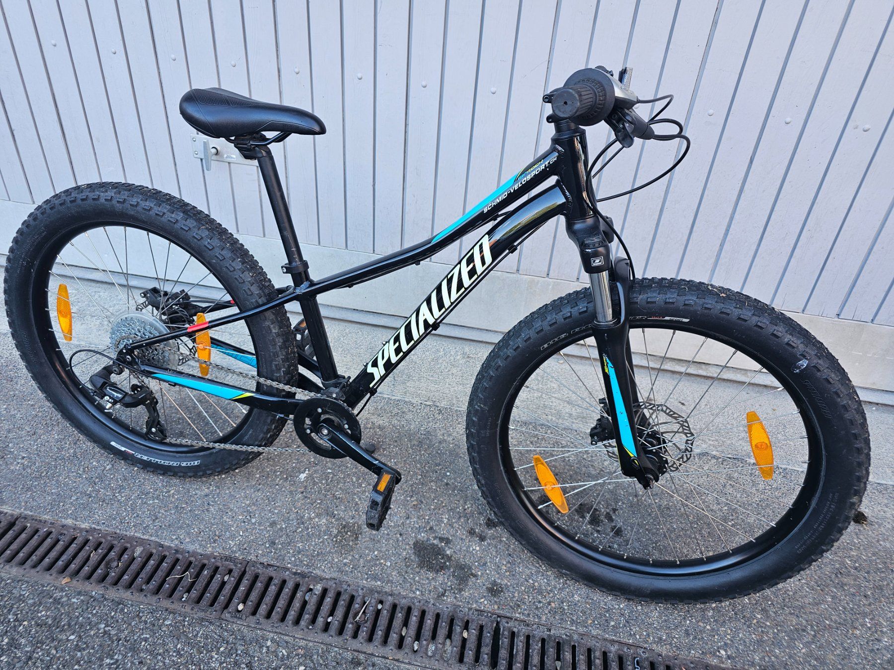 Specialized Velos: MTB Spezialized 24 zoll – Gebraucht aus kleindöttingen von Jimi-Hendrix 1
