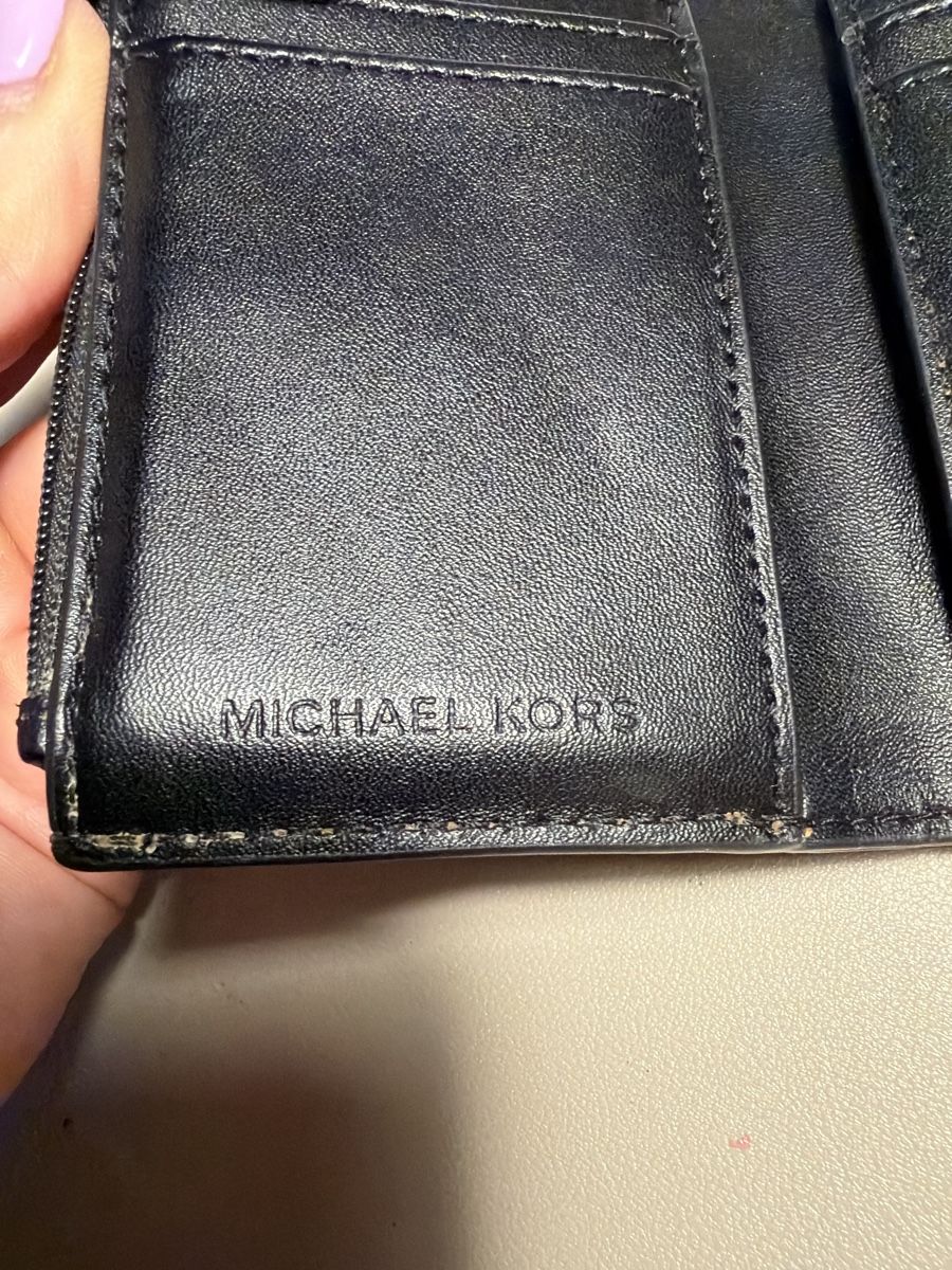 Michael Kors Portemonnaie: Michael Kors Portmonaie – Gebraucht aus Niederuzwil von Lisascloset 1