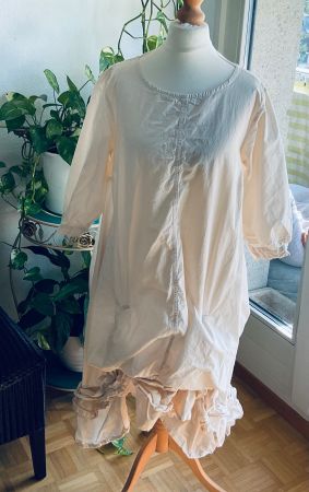 Adorable robe tunique romantique couleur crème EWA I WALLA S