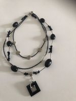 Schwarze Dreireihige Kette mit Anhänger