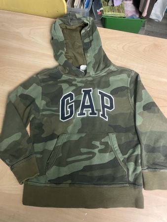 GAP Kinder Hoodie, Gr. 6-7 Jahre), Camouflage Stil