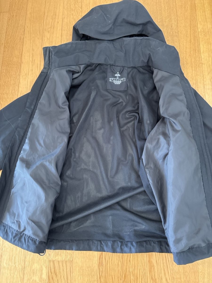 Adidas Jacken: Regenjacke Adidas Terrex, Gr. S – Gebraucht aus Herzogenbuchsee von _jaaanita 2