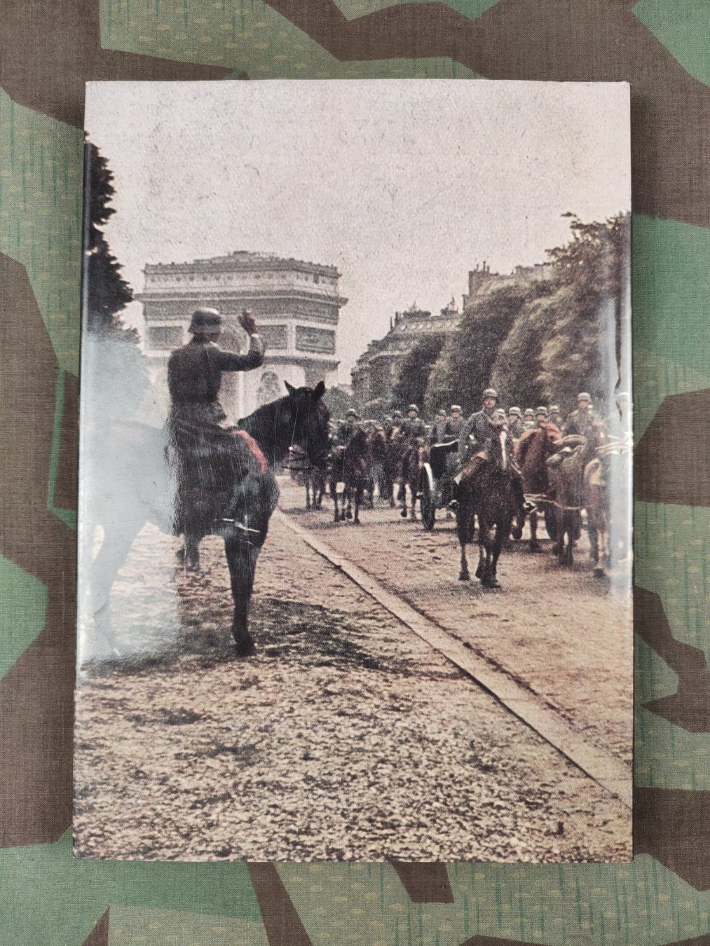 Uniformes: Buch BLITZKRIEG 1940 – D'occasion à Bauma par SwissMilitaria 1