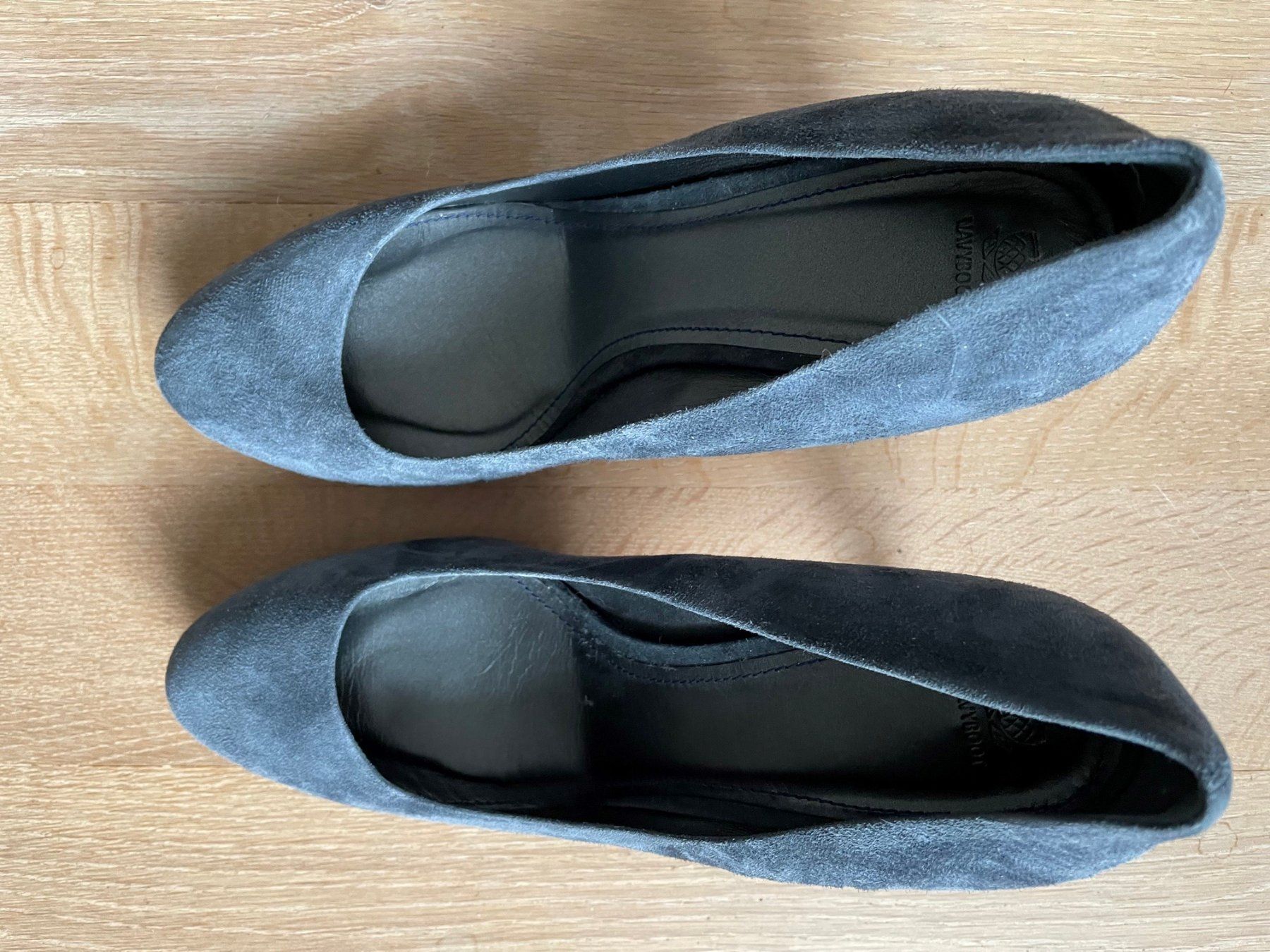 Navyboot Damenschuhe: Pumps Navyboot Wildleder Gr.41 – Gebraucht aus Küsnacht ZH von Cmunte01