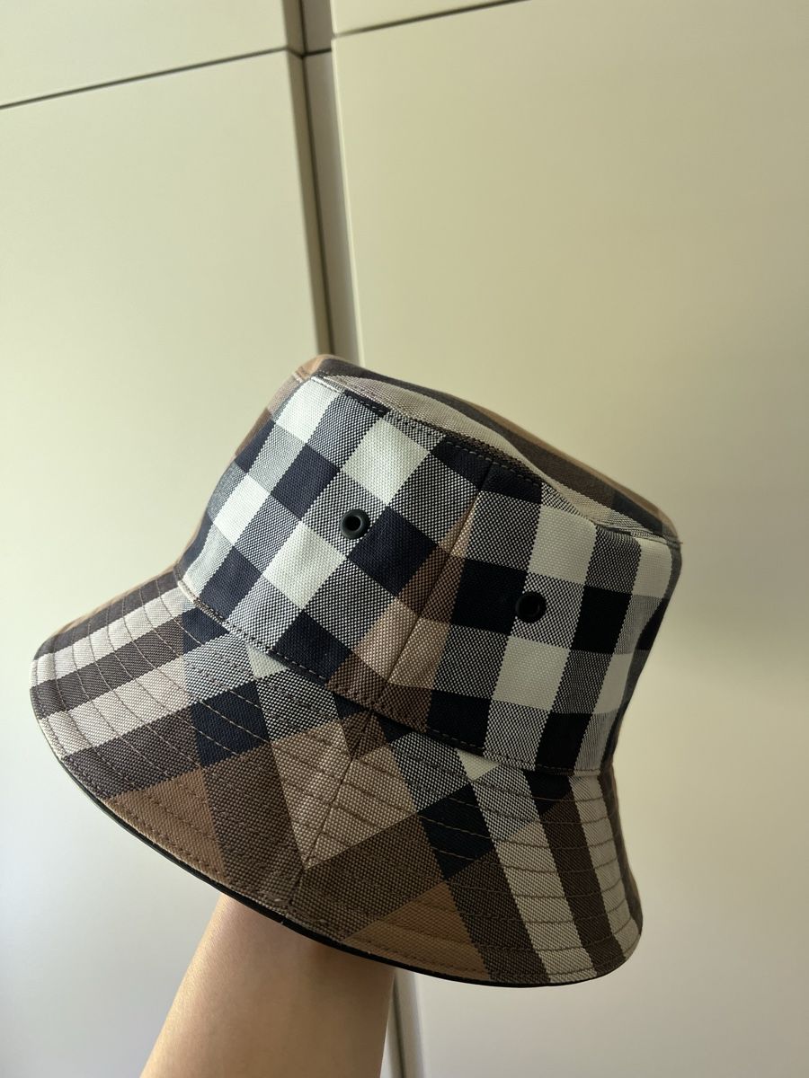 Burberry Hüte, Mützen & Caps: Burberry Bucket Hat Checked Canvas New – Neu (gemäss Beschreibung) aus Corsier GE von Karol_save_planet