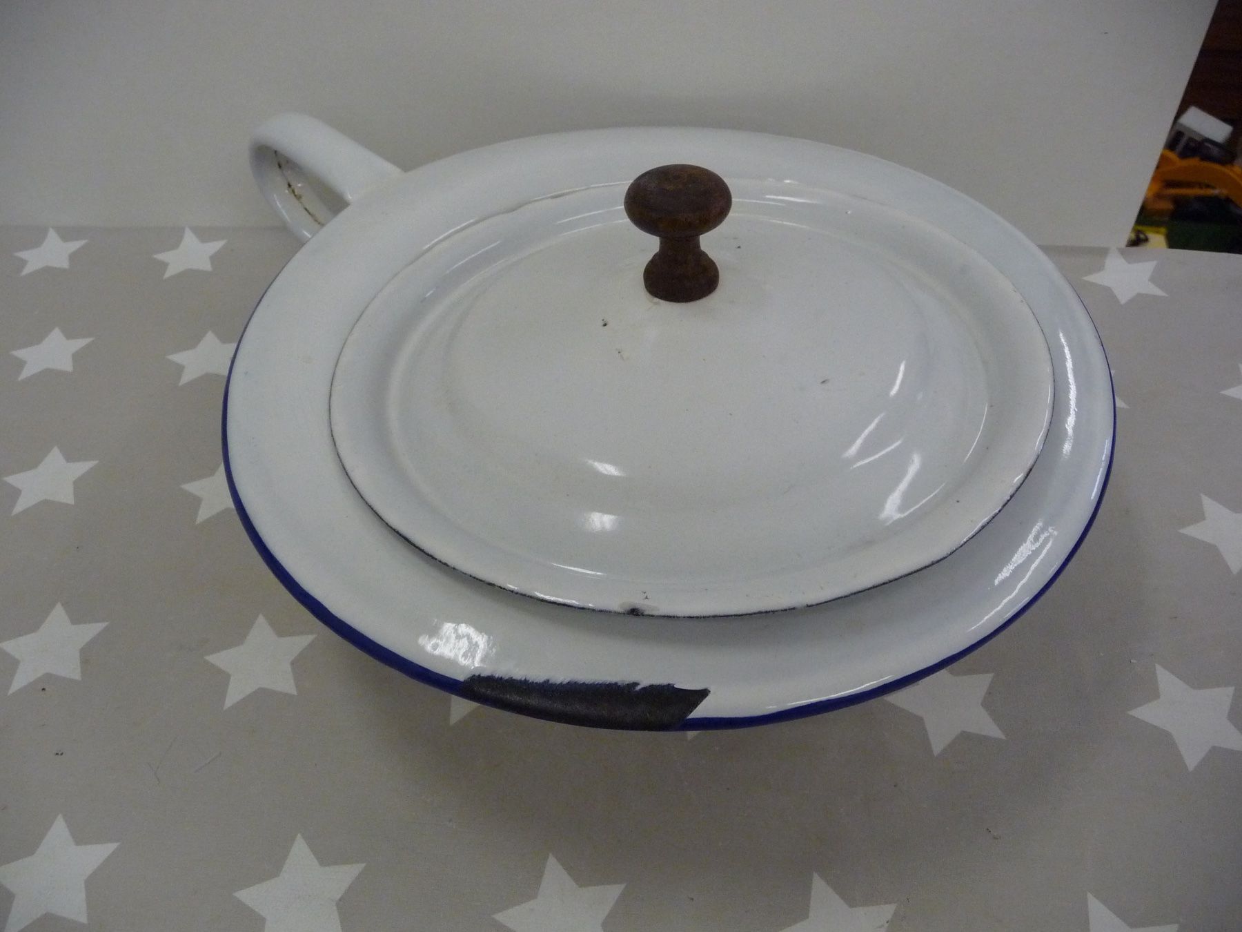 Pentole: Emaille Nachttopf Topf mit Deckel – Usato da Rafz venduto da Powacaddy