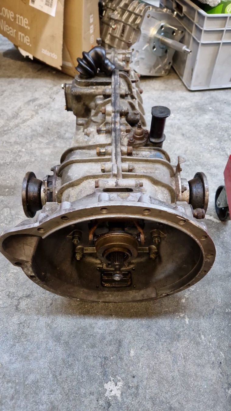 Lancia Tutti pezzi di ricambio auto: Getriebe 5 Gang Lancia Fulvia – Usato da Schlieren venduto da AMCJAV 2