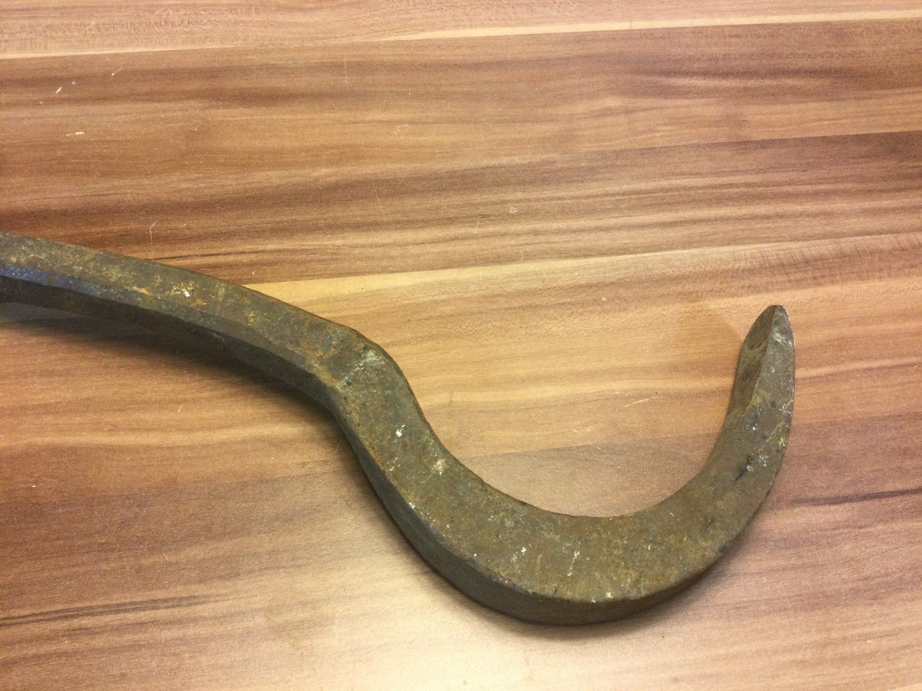 Attrezzi da lavoro: Antiker Handgeschmiedeter massiver Eisenring mit Haken – Usato da Wangen SZ venduto da kuriosum12 5
