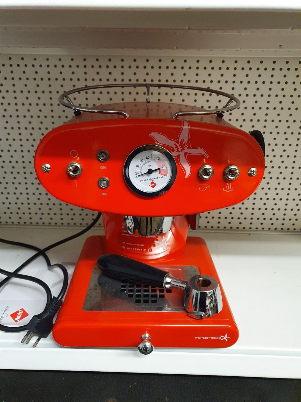 Amici Macchine per caffè & Macchine per espresso: Amici Kaffeemaschine – Usato da Giswil venduto da antra888