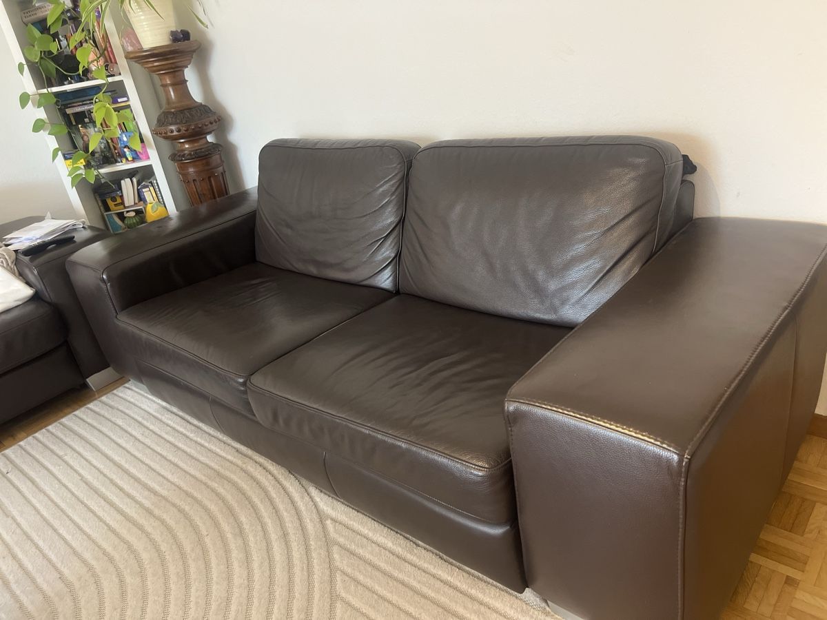 Divani: Echtleder Sofa braun 2-Sitzer - guter Zustand – Usato da Rüti ZH venduto da Alerxnd8 1