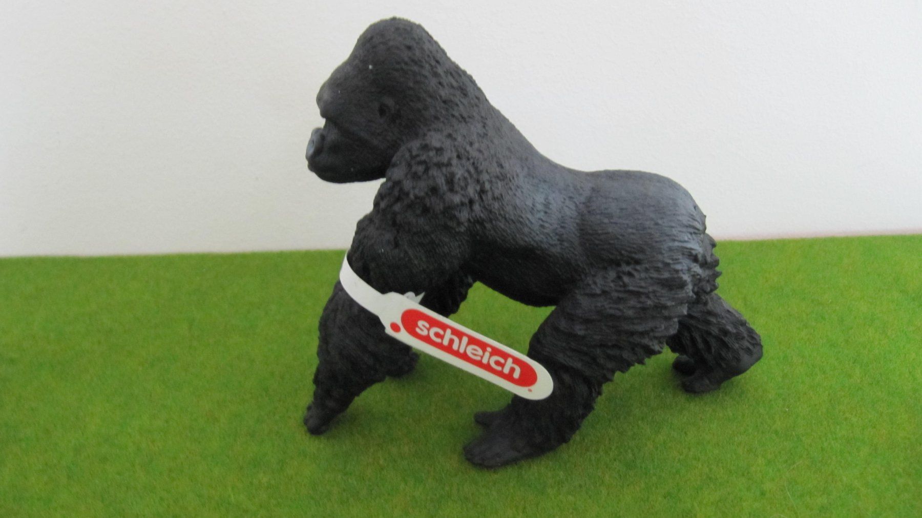 Schleich Giocattoli: Schleich Gorilla mit Baby – Usato da Brunnen venduto da Kiwiland1 1