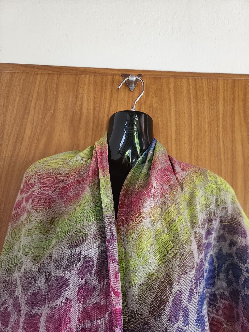 Codello Foulard & Sciarpe: Écharpe Codello  lin couleurs vives, légère – Usato da Niedergösgen venduto da Eva2410 2