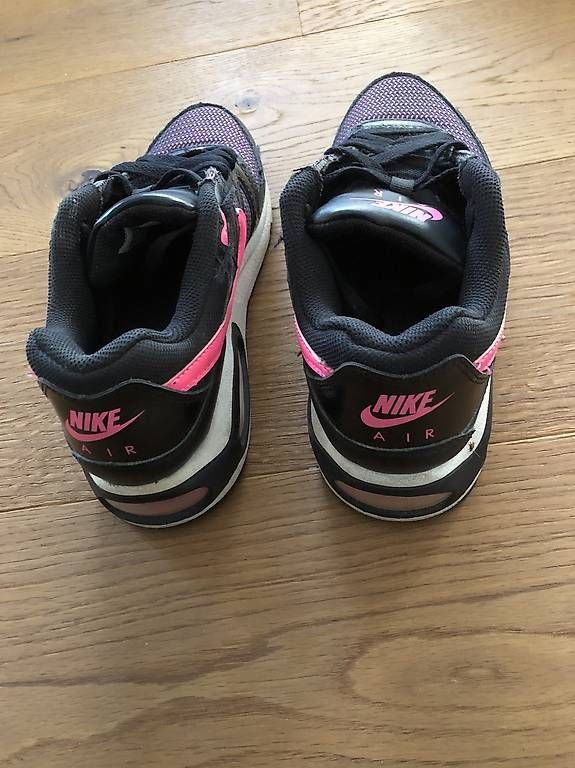 Nike Damenschuhe: Nike Air Max Command Grösse 38 schwarz pink – Gebraucht aus Effretikon von mausi212 4