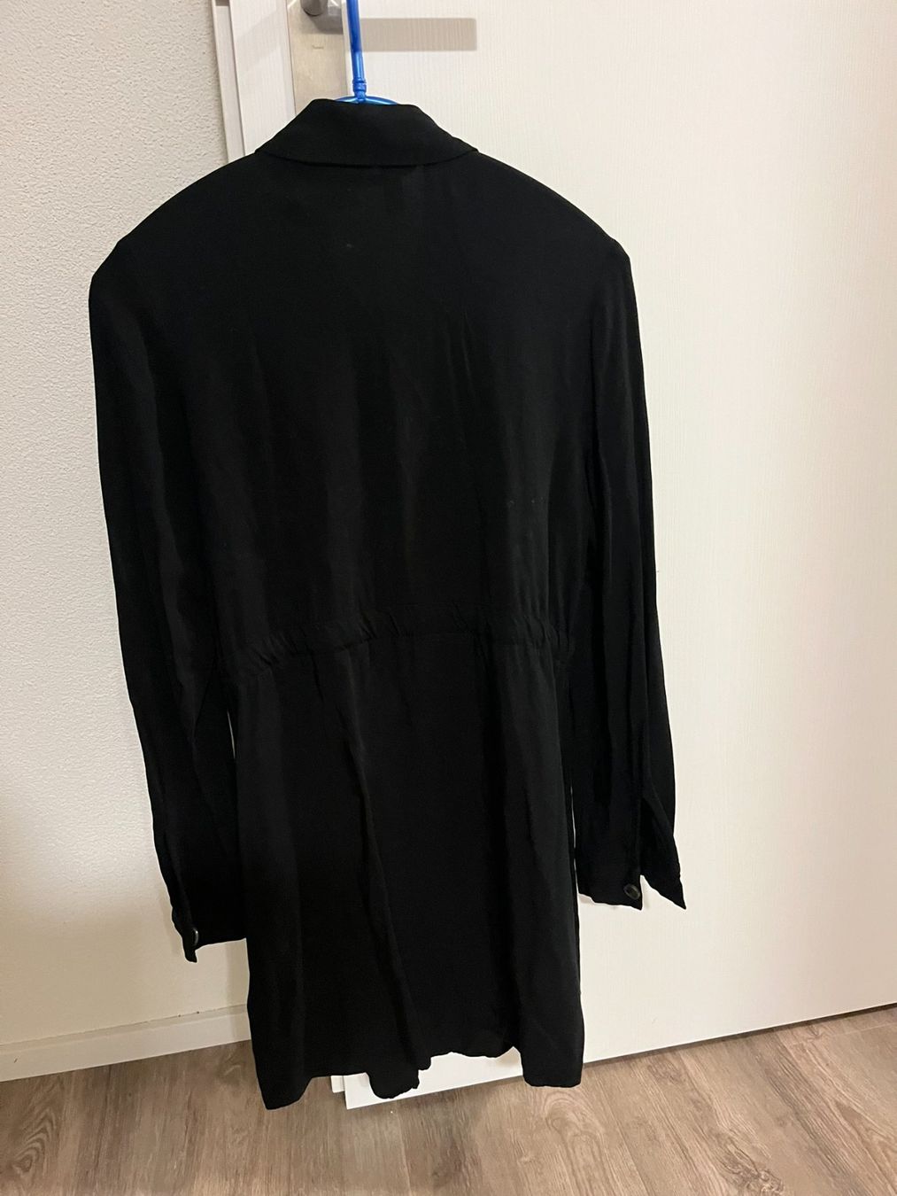 Vestiti: Hemdblusenkleid H&M schwarz – Usato da Erstfeld venduto da imla_ 1