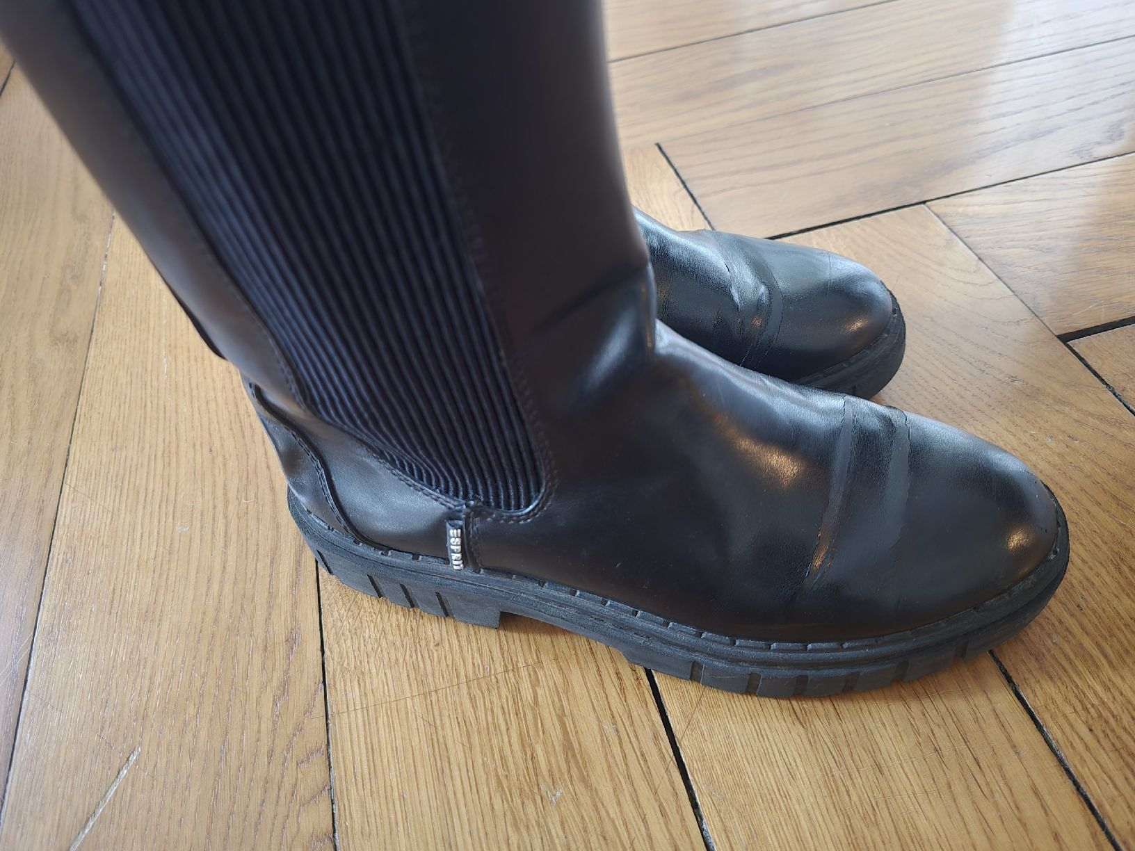 Esprit Scarpe da donna: Schwarze Stiefel Leder Grösse 38  – Usato da Zürich venduto da nara13 2