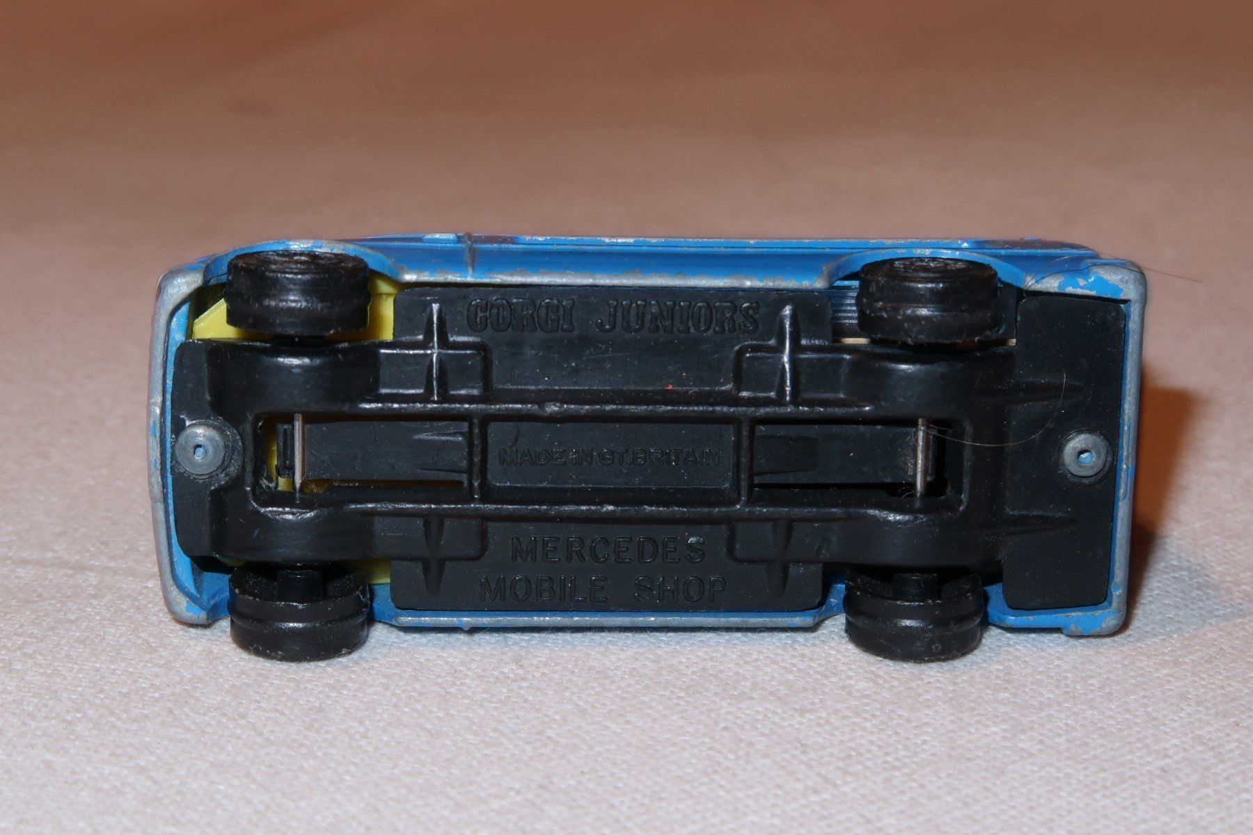 Corgi Toys Modellini d'auto: CORGI Juniors Mercedes Mobile Shop – Usato da Muttenz venduto da Laeckerlihamschter 4