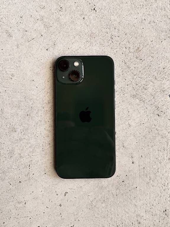 Apple Telefoni cellulari / Smartphones: Iphone 13 256GB mit OVP – Usato da Weggis venduto da PaddyJo 1