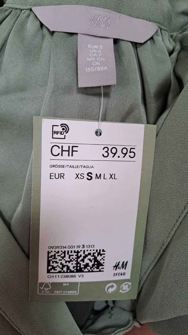 H&M Robes: Robe verte taille S – Neuf avec emballage d'origine à Rolle par Loutre84 9