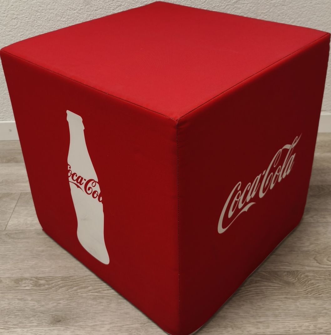 Hocker: Coca-Cola Sitzwürfel rot – Gebraucht aus Bergdietikon von Allerlei.Dihei 3