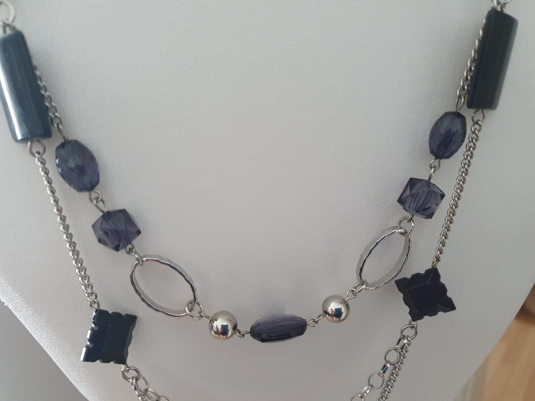 Colliers: Elegante Kette Silber & Violett – 43 cm mit Karabiner – D'occasion à Abtwil AG par MaVo.0710 2