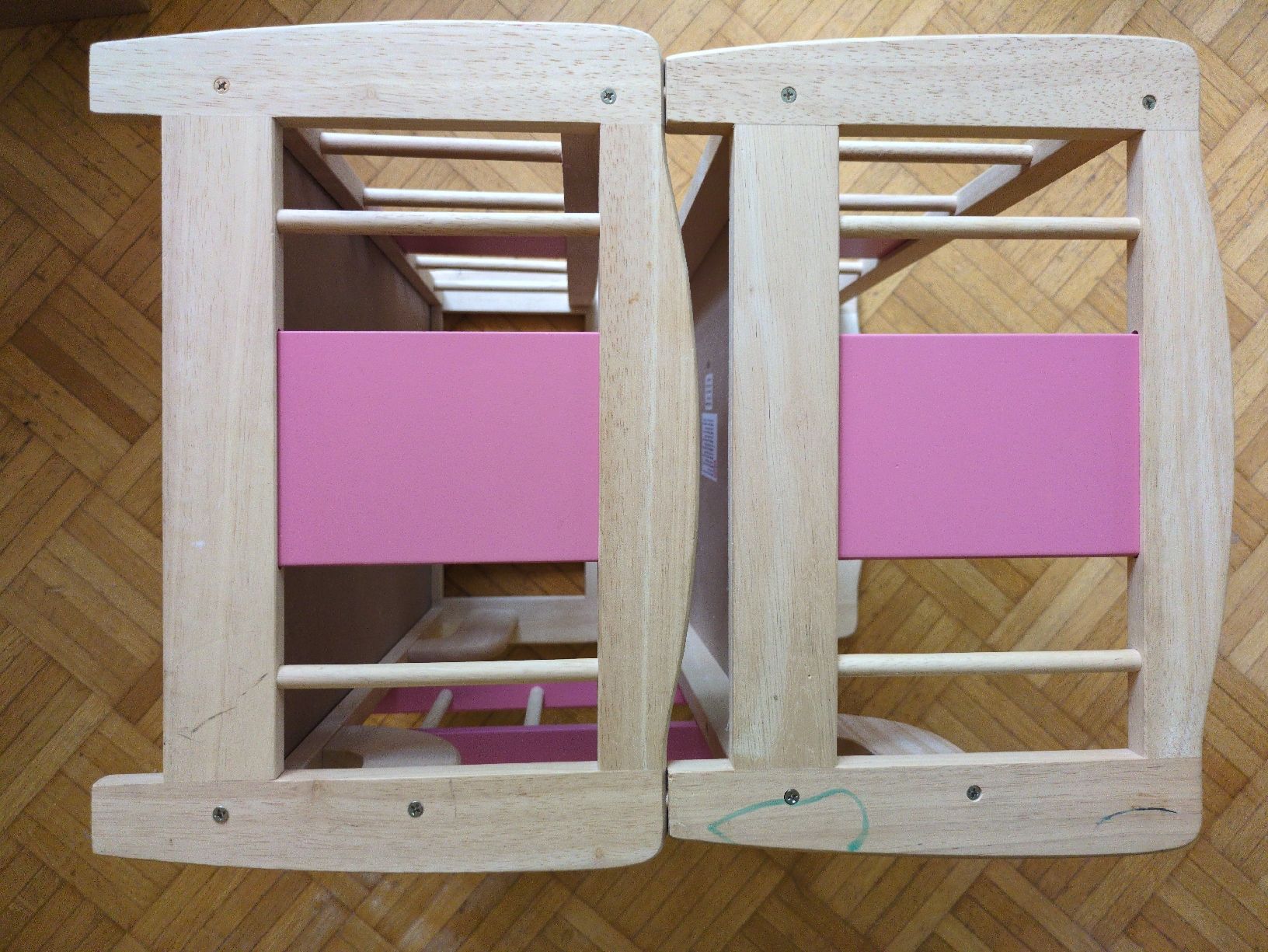 Giocattoli: Puppenbett, Hochbett oder 2 einzelne Bettchen – Usato da Winterthur venduto da Tschebe 1