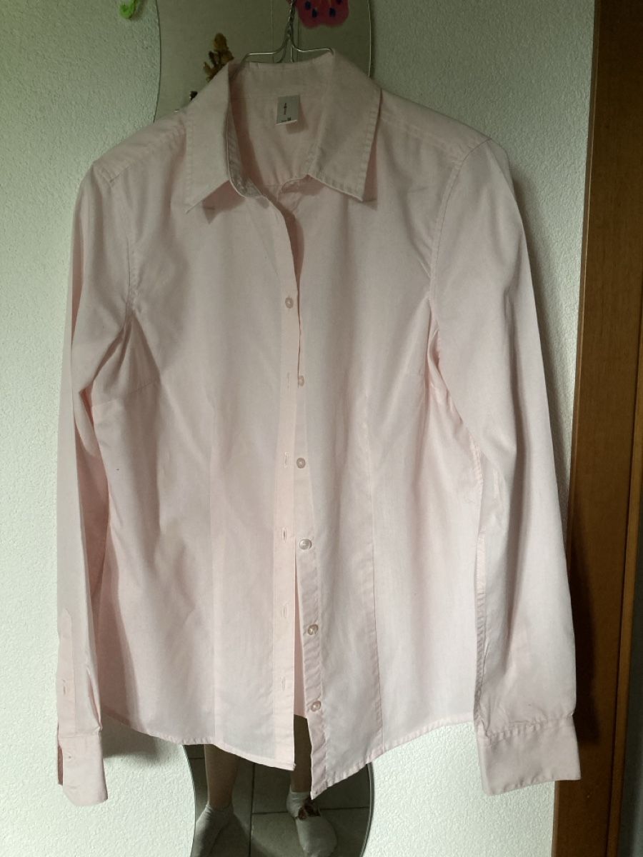 Blusen: Rosa Bluse – Gebraucht aus Urtenen-Schönbühl von alessibas
