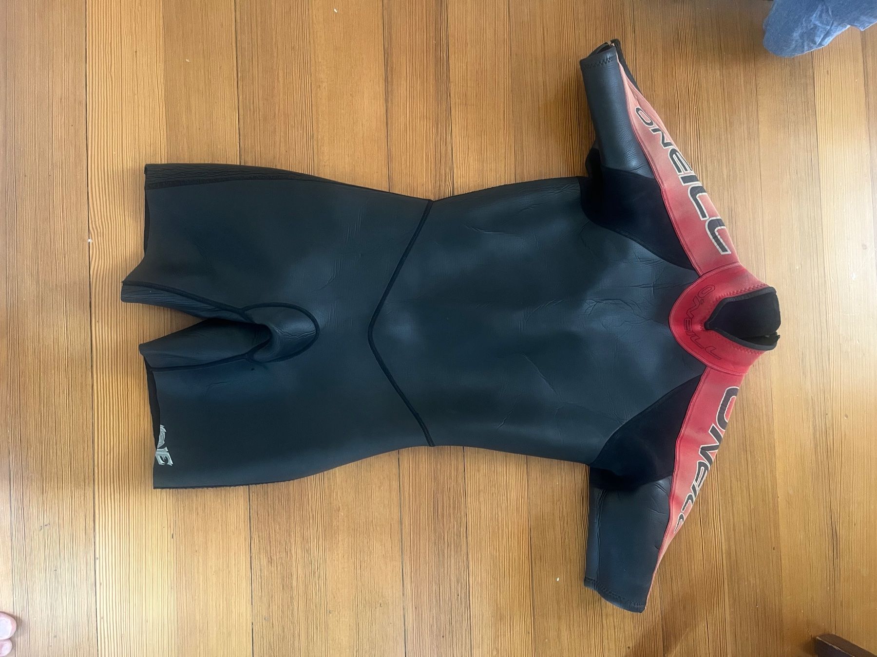 O'Neill Mute per immersioni: Neoprenanzug O'Neill kurzarm – Usato da Aarau venduto da Lampuga