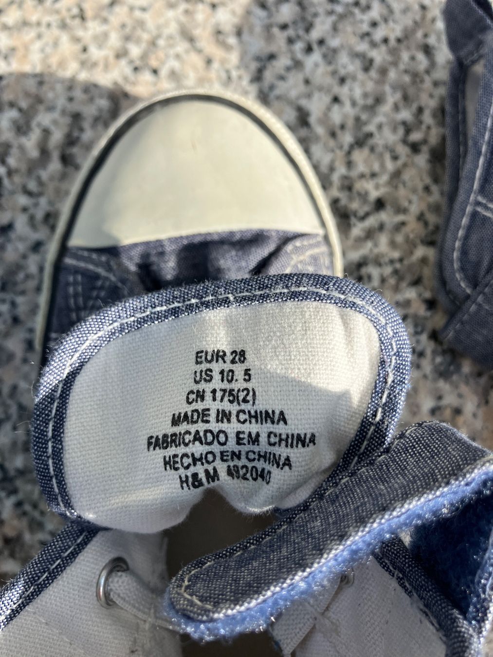 Scarpe per ragazzi: Stoffschuhe Gr. 28 – Usato da Rüegsauschachen venduto da moeschtu82 2