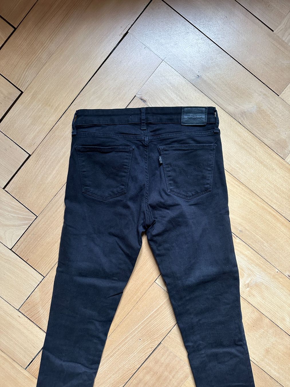 Levi's Jeans: LEVIS - Skinny Jeans schwarz W27 – Usato da Zürich venduto da Diazaio 2