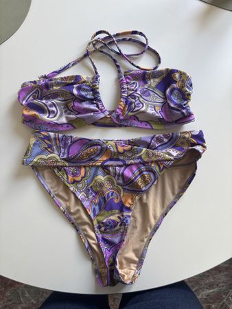 Bikini von Cotton on body