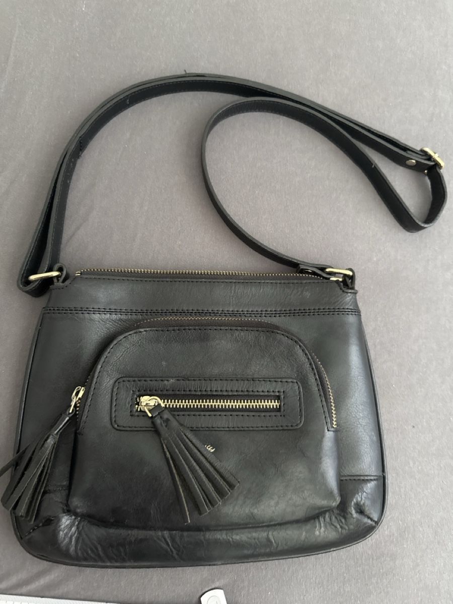 Borse da donna: Elegante Ashwood Ledertasche mit Fransen – Usato da Pfungen venduto da fes_9gxb 5